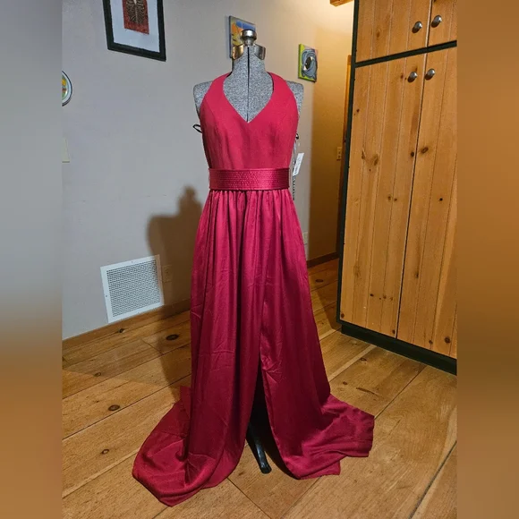 Vera Wang | Dresses | Davids Bridal Vera Wang Bridesmaid Dress In Apple  Sexy Long Dress With Slit | Poshmark